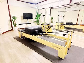 マシンピラティススタジオ　ふらっとPILATESの室内の写真