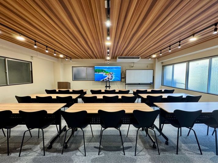 GOZAR会議室 早稲田｜最大27名　早稲田駅徒歩2分 - GOZAR会議室 早稲田