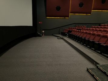 ユナイテッド・シネマ アクアシティお台場 スクリーン10の室内の写真