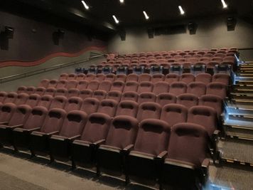 ユナイテッド・シネマ アクアシティお台場 スクリーン4の室内の写真