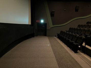 ユナイテッド・シネマ アクアシティお台場 スクリーン6の室内の写真