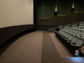 ユナイテッド・シネマ アクアシティお台場 スクリーン9の室内の写真