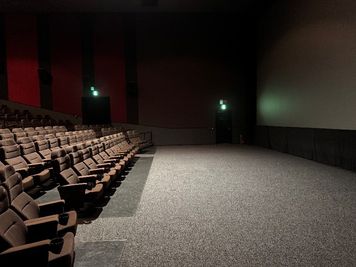 ユナイテッド・シネマ豊洲 スクリーン8の室内の写真