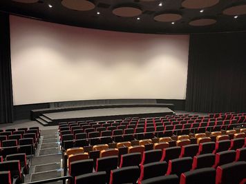 【ローソン・ユナイテッドシネマ STYLE-S みなとみらい｜SC12｜294席】映画館が貸切できます！企業イベントから個人利用まで幅広く対応！ - ローソン・ユナイテッドシネマ STYLE-S みなとみらい