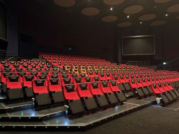 ローソン・ユナイテッドシネマ STYLE-S みなとみらい スクリーン12の室内の写真