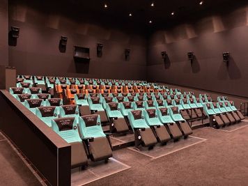 ローソン・ユナイテッドシネマ STYLE-S みなとみらい スクリーン2の室内の写真