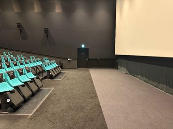 ローソン・ユナイテッドシネマ STYLE-S みなとみらい スクリーン2の室内の写真