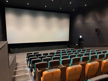 【ローソン・ユナイテッドシネマ STYLE-S みなとみらい｜SC5｜81席】映画館が貸切できます！企業イベントから個人利用まで幅広く対応！ - ローソン・ユナイテッドシネマ STYLE-S みなとみらい