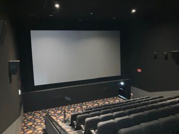 【シネプレックス旭川|SC3|104席】映画館が貸切できます!企業イベントから個人利用まで幅広く対応! - シネプレックス旭川