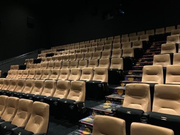 スクリーン6 - シネプレックス旭川