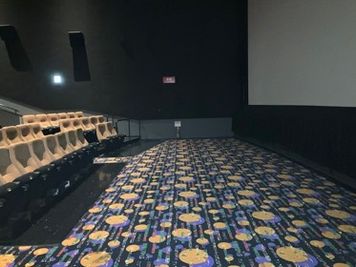 シネプレックス旭川 スクリーン7の室内の写真