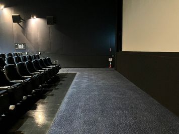 ローソン・ユナイテッドシネマ入間 スクリーン4の室内の写真