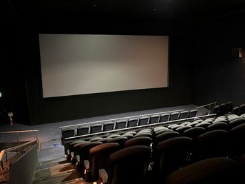 【ローソン・ユナイテッドシネマ入間|SC7|116席】映画館が貸切できます!企業イベントから個人利用まで幅広く対応! - ローソン・ユナイテッドシネマ入間