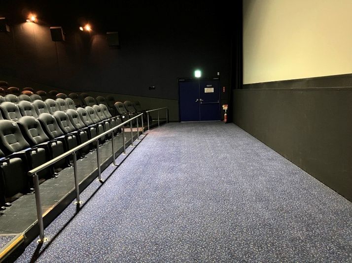 スクリーン8 - ローソン・ユナイテッドシネマ入間