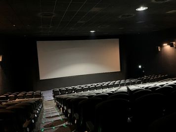 【ローソン・ユナイテッドシネマ入間|SC9|289席】映画館が貸切できます!企業イベントから個人利用まで幅広く対応! - ローソン・ユナイテッドシネマ入間