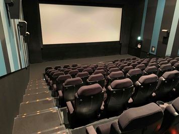 【ユナイテッド・シネマ浦和|SC3|112席】映画館が貸切できます!企業イベントから個人利用まで幅広く対応! - ユナイテッド・シネマ浦和