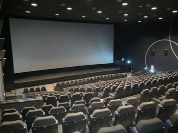 【ユナイテッド・シネマ春日部|SC8|415席】映画館が貸切できます!企業イベントから個人利用まで幅広く対応! - ユナイテッド・シネマ春日部