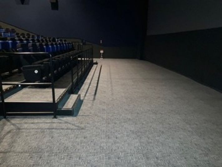 スクリーン9 - ユナイテッド・シネマ春日部