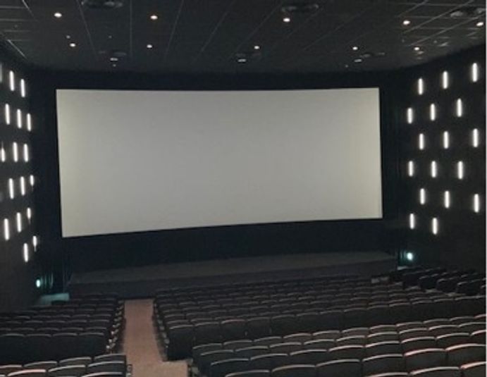 スクリーン1 - ユナイテッド・シネマわかば