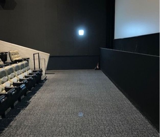 スクリーン7 - ユナイテッド・シネマわかば