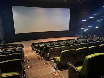 【ユナイテッド・シネマ新座|SC2|270席】映画館が貸切できます!企業イベントから個人利用まで幅広く対応! - ユナイテッド・シネマ新座