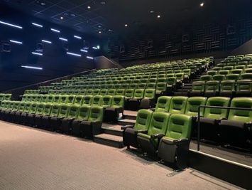 ユナイテッド・シネマ新座 スクリーン2の室内の写真