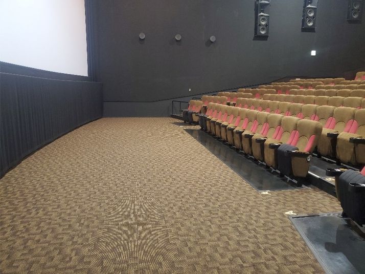 スクリーン1 - シネプレックス幸手