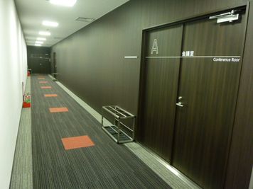 大阪会議室 松下IMPビル会議室 A会議室（２階）の入口の写真