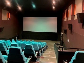 【ユナイテッド・シネマ ウニクス上里|SC1|105席】映画館が貸切できます!企業イベントから個人利用まで幅広く対応! - ユナイテッド・シネマ ウニクス上里