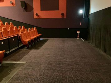 ユナイテッド・シネマ ウニクス南古谷 スクリーン4の室内の写真