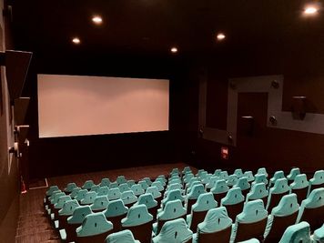 【ユナイテッド・シネマ ウニクス南古谷|SC8|109席】映画館が貸切できます!企業イベントから個人利用まで幅広く対応! - ユナイテッド・シネマ ウニクス南古谷