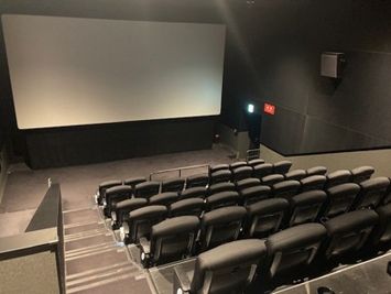 【ユナイテッド・シネマ ウニクス秩父｜SC6｜63席】映画館が貸切できます！企業イベントから個人利用まで幅広く対応！ - ユナイテッド・シネマ ウニクス秩父