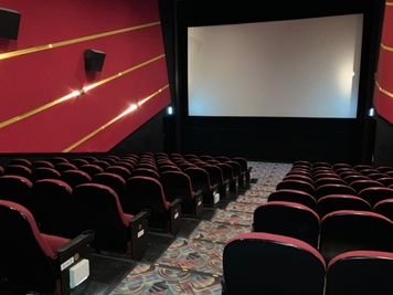 【シネプレックス平塚｜SC3｜132席】映画館が貸切できます！企業イベントから個人利用まで幅広く対応！ - シネプレックス平塚