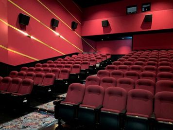 シネプレックス平塚 スクリーン3の室内の写真