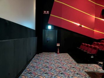 シネプレックス平塚 スクリーン3の室内の写真