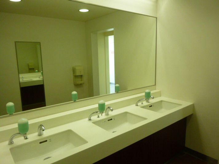 C会議室（２階） - 大阪会議室 松下IMPビル会議室