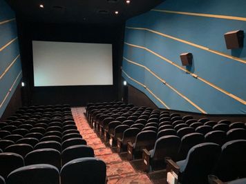 【シネプレックス平塚｜SC6｜188席】映画館が貸切できます！企業イベントから個人利用まで幅広く対応！ - シネプレックス平塚