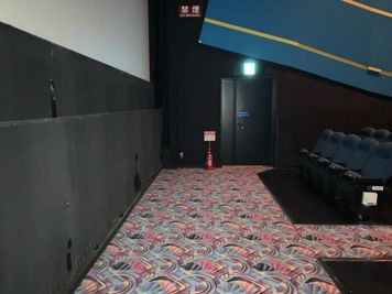 シネプレックス平塚 スクリーン6の室内の写真