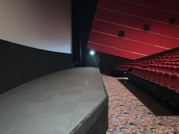 シネプレックス平塚 スクリーン7の室内の写真