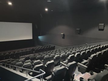 【ローソン・ユナイテッドシネマ 前橋|SC3|162席】映画館が貸切できます!企業イベントから個人利用まで幅広く対応! - ローソン・ユナイテッドシネマ 前橋