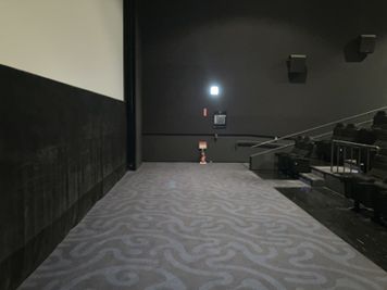 ローソン・ユナイテッドシネマ 前橋 スクリーン8の室内の写真