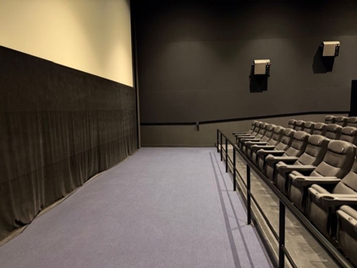 スクリーン8 - ユナイテッド・シネマ テラスモール松戸