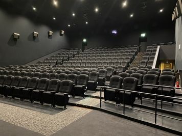 ユナイテッド・シネマ福岡ももち スクリーン10の室内の写真