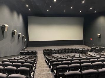 【ユナイテッド・シネマ福岡ももち｜SC8｜204席】映画館が貸切できます！企業イベントから個人利用まで幅広く対応！ - ユナイテッド・シネマ福岡ももち