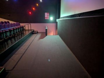 ローソン・ユナイテッドシネマ 小倉 スクリーン8の室内の写真