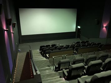 【ユナイテッド・シネマ トリアス久山｜SC10｜93席】映画館が貸切できます！企業イベントから個人利用まで幅広く対応！ - ユナイテッド・シネマ トリアス久山