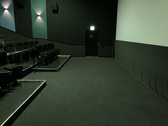 スクリーン12 - ユナイテッド・シネマ トリアス久山