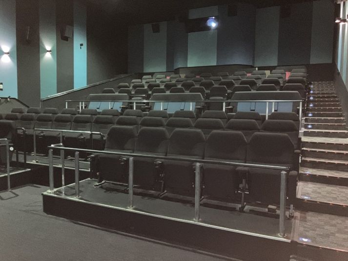 スクリーン1 - ユナイテッド・シネマ トリアス久山