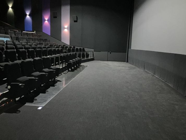 スクリーン3 - ユナイテッド・シネマ トリアス久山