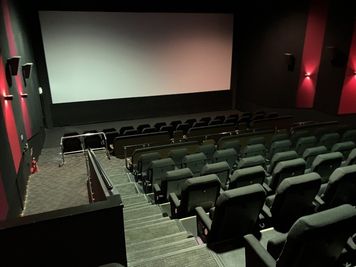 【ユナイテッド・シネマ トリアス久山｜SC5｜128席】映画館が貸切できます！企業イベントから個人利用まで幅広く対応！ - ユナイテッド・シネマ トリアス久山